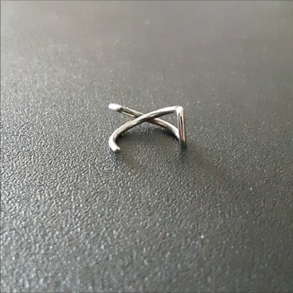 💸FINAL PRICE DROP💕NIB Handmade Criss Cross Faux Cuff💕 - Picture 11 of 14